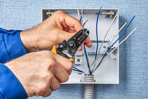 Best Electrical Outlet Installation and Repair  in Oakland, TN